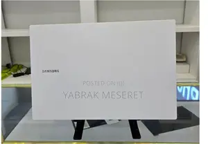 Photo - New Laptop Samsung 8GB Intel Core I5 SSD 1T