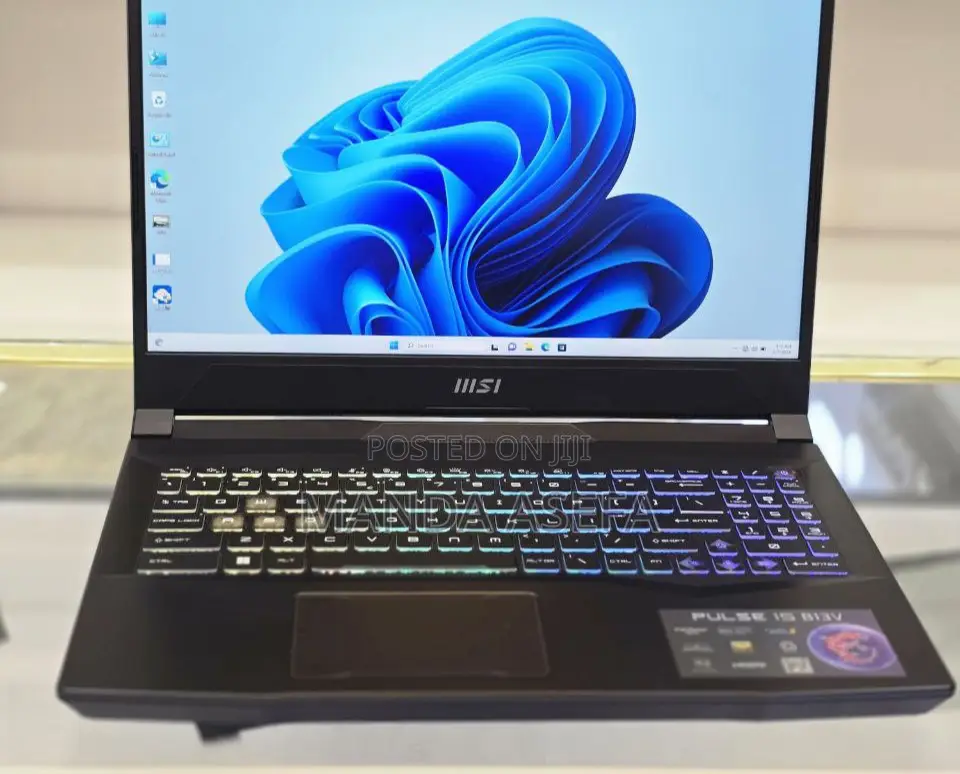 New Laptop MSI 16GB Intel Core I7 SSD 1T
