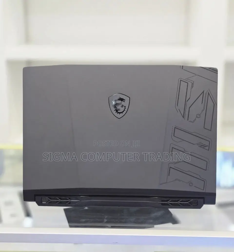 New Laptop MSI Pulse GL66 16GB Intel Core I7 SSD 1T