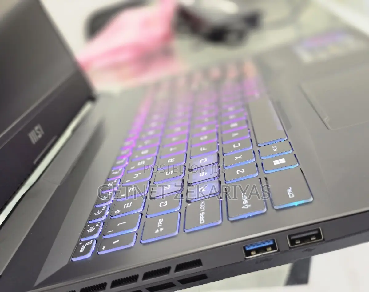 New Laptop MSI Pulse GL76 16GB Intel Core I7 SSD 1T