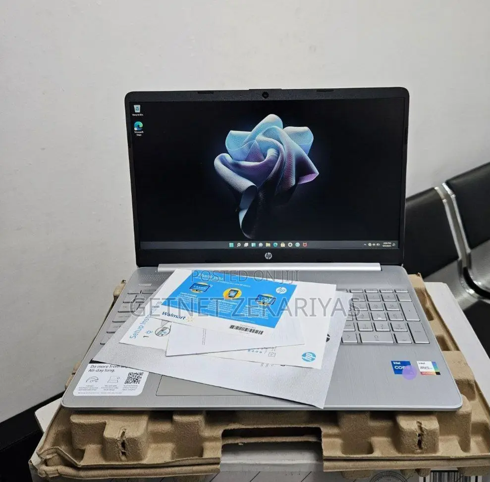 New Laptop HP Stream Notebook 16GB Intel Core I7 SSD 512GB