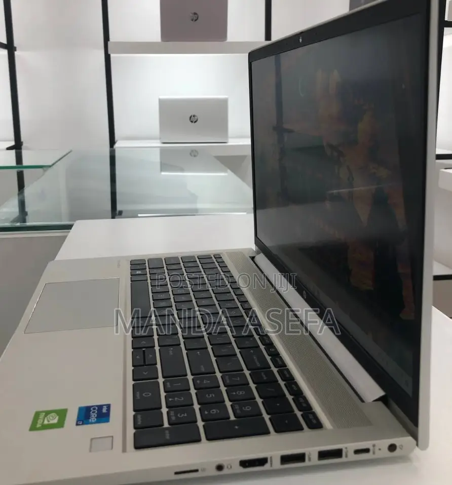 New Laptop HP 16GB Intel Core I7 SSD 512GB