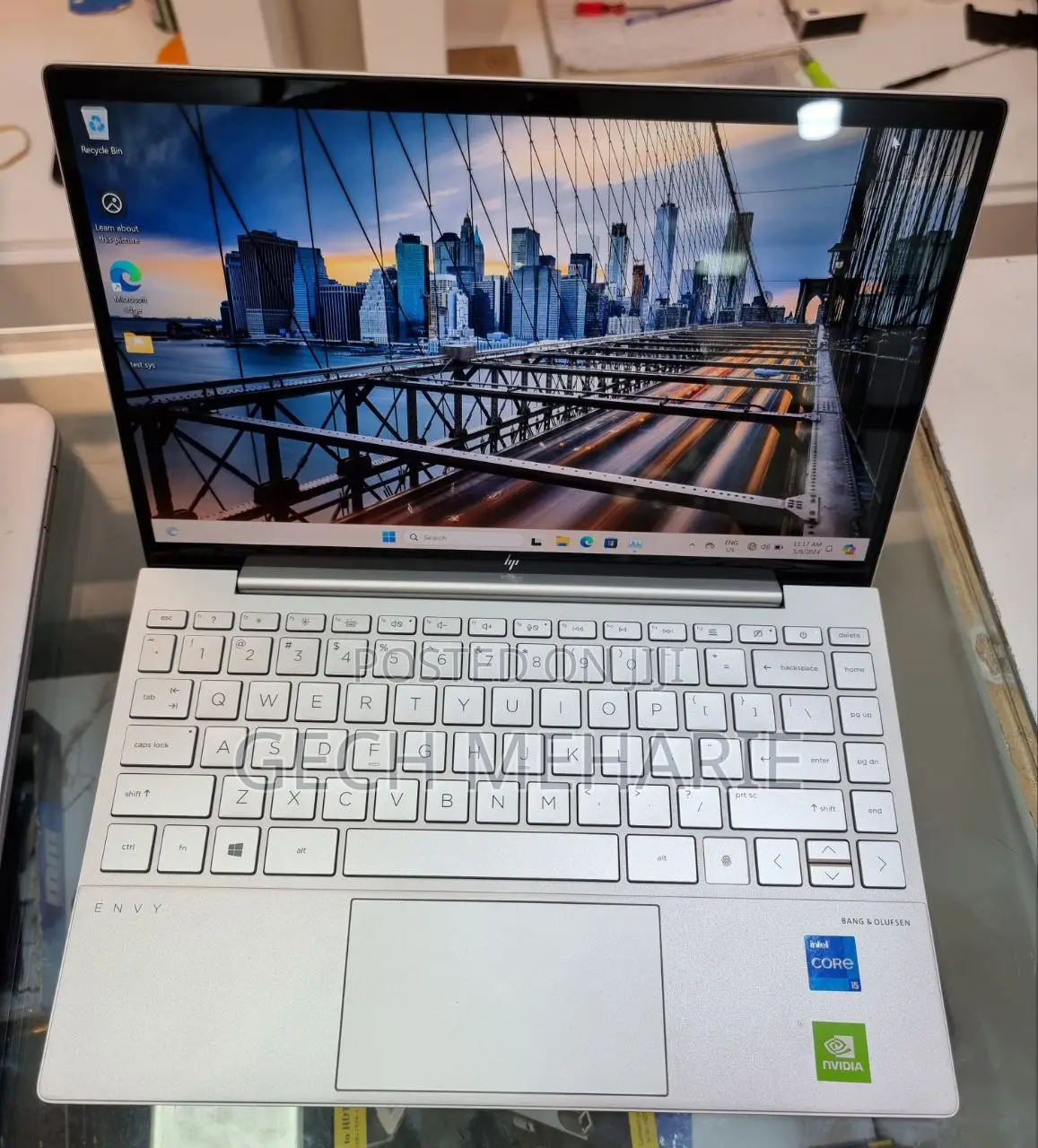 New Laptop HP Envy 13 16GB Intel Core I5 SSD 512GB