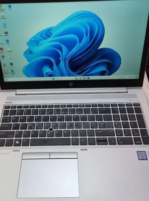 New Laptop HP EliteBook 850 32GB Intel Core I7 SSD 512GB