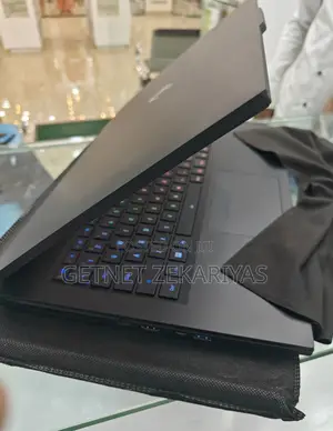 New Laptop Gigabyte AERO 15 16GB Intel Core I7 SSD 1T