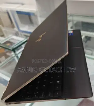 New Laptop HP Spectre X360 16GB Intel Core I7 SSD 512GB