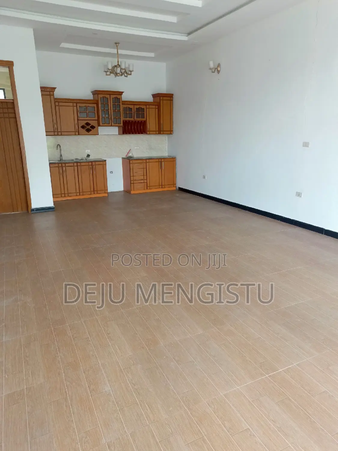5bdrm Villa in ሰባ ሁለት, Bole for rent