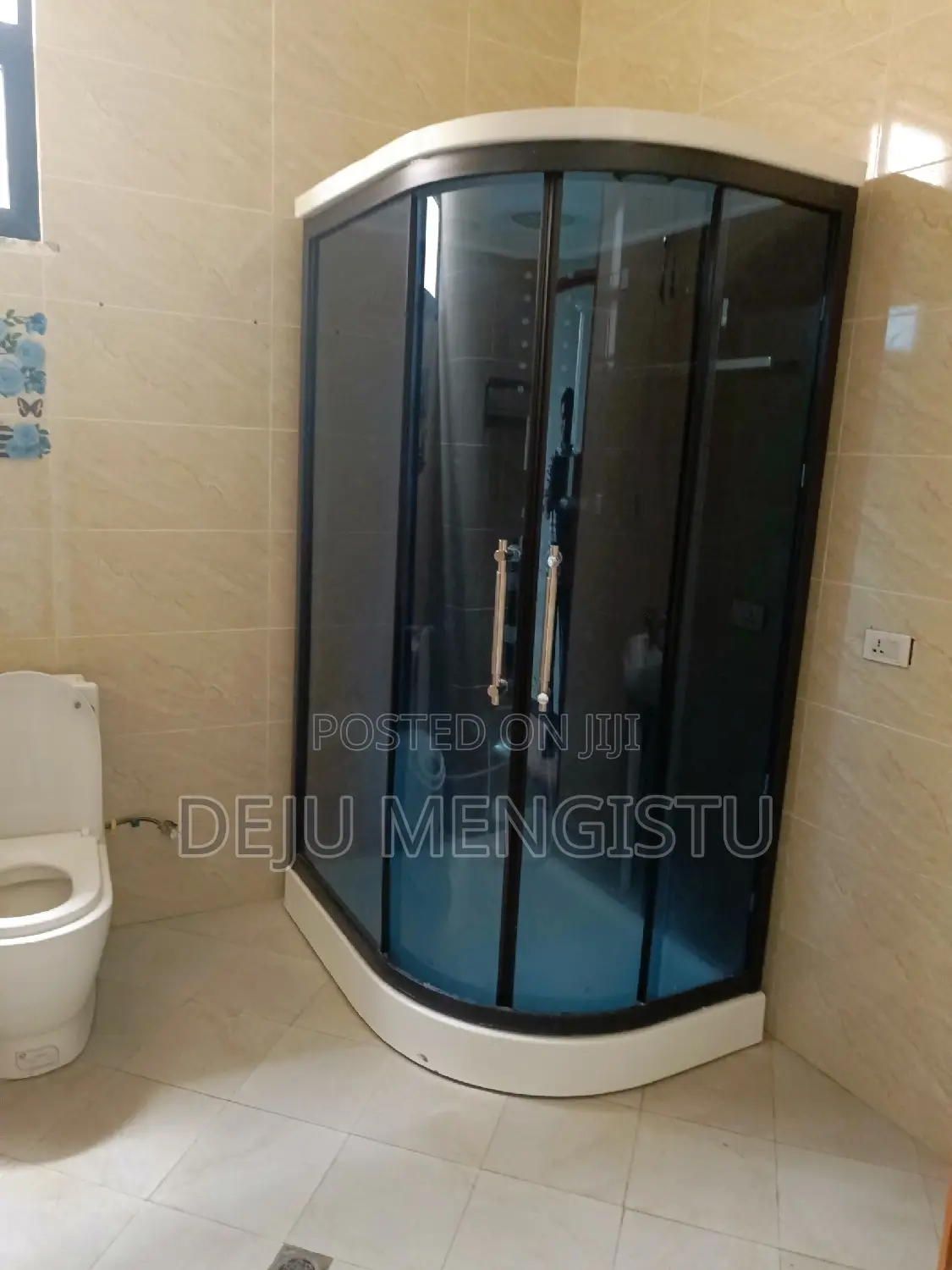 5bdrm Villa in ሰባ ሁለት, Bole for rent