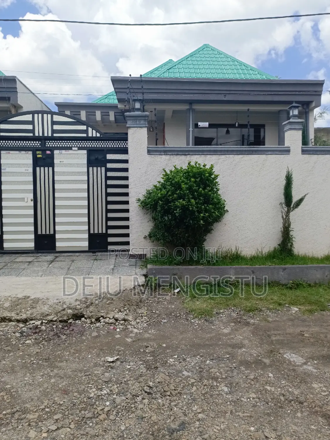 5bdrm Villa in ሰባ ሁለት, Bole for rent