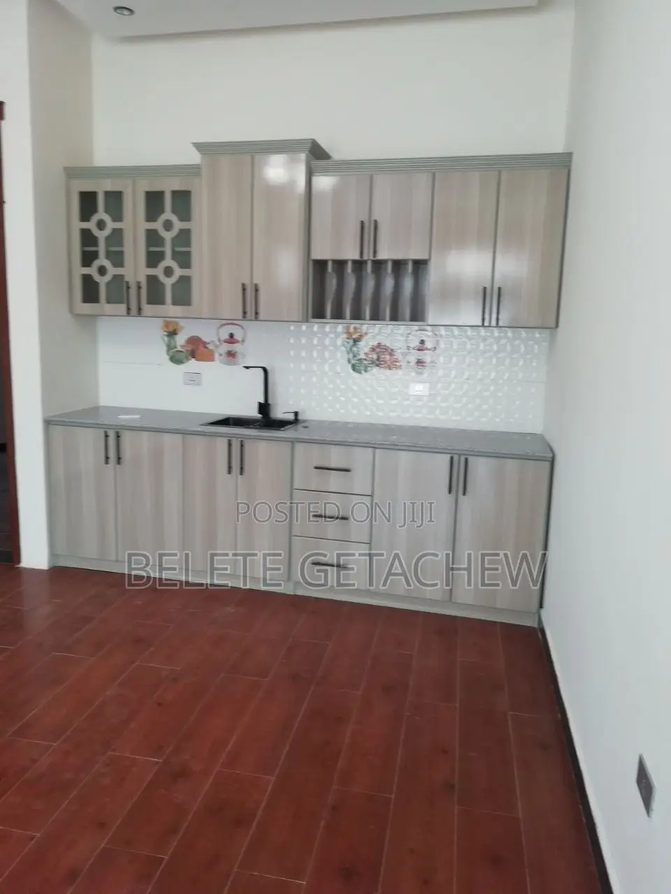 3bdrm Villa in Wossen Compound, Bole for sale