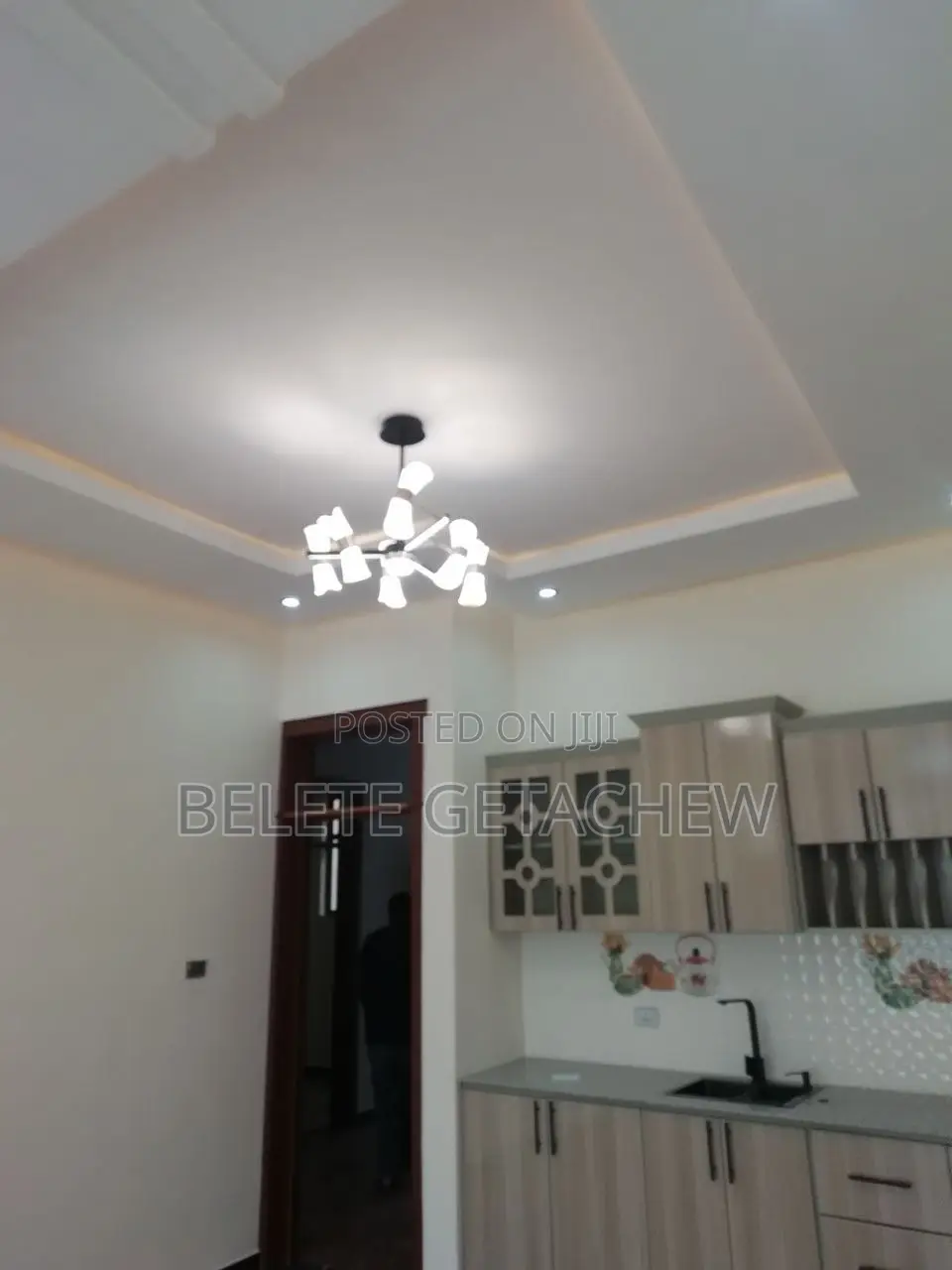 3bdrm Villa in Wossen Compound, Bole for sale