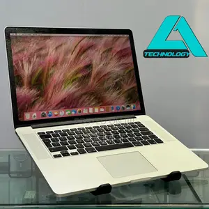 New Laptop Apple MacBook Pro 2015 16GB Intel Core I7 SSD 256GB