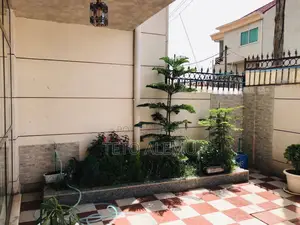 7bdrm House in የሚሸጥ ቤት ቦሌ ቡልቡልላ, Bole for sale