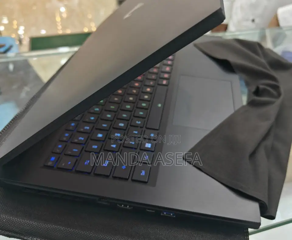 New Laptop 16GB Intel Core I7 SSD 1T