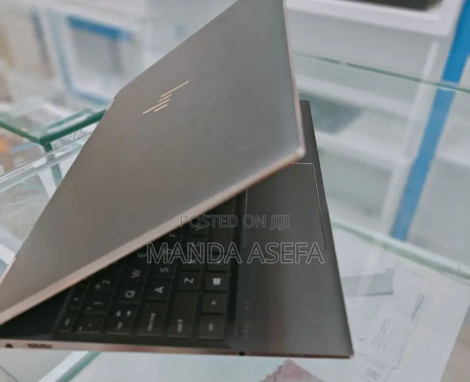 New Laptop HP Spectre 16GB Intel Core I7 SSD 512GB