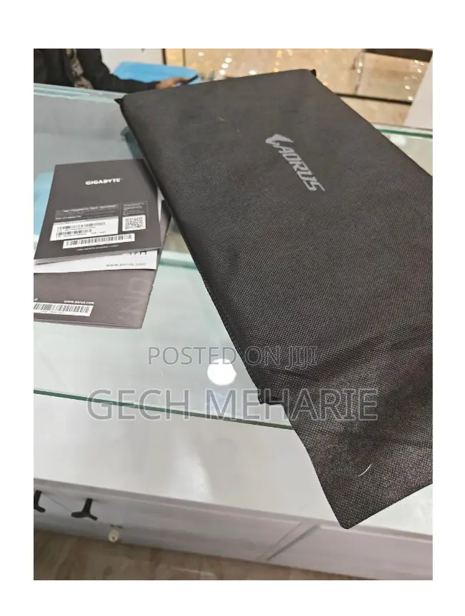 New Laptop 16GB Intel Core I7 SSD 1T