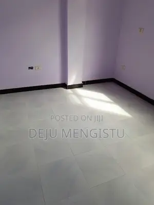 3bdrm Apartment in ሰባ ሁለት (72), Bole for rent