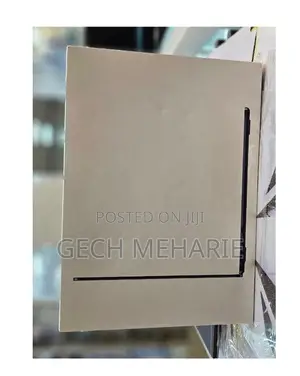 New Laptop Apple MacBook Air 2022 M2 8GB Intel Core i7 SSD 512GB