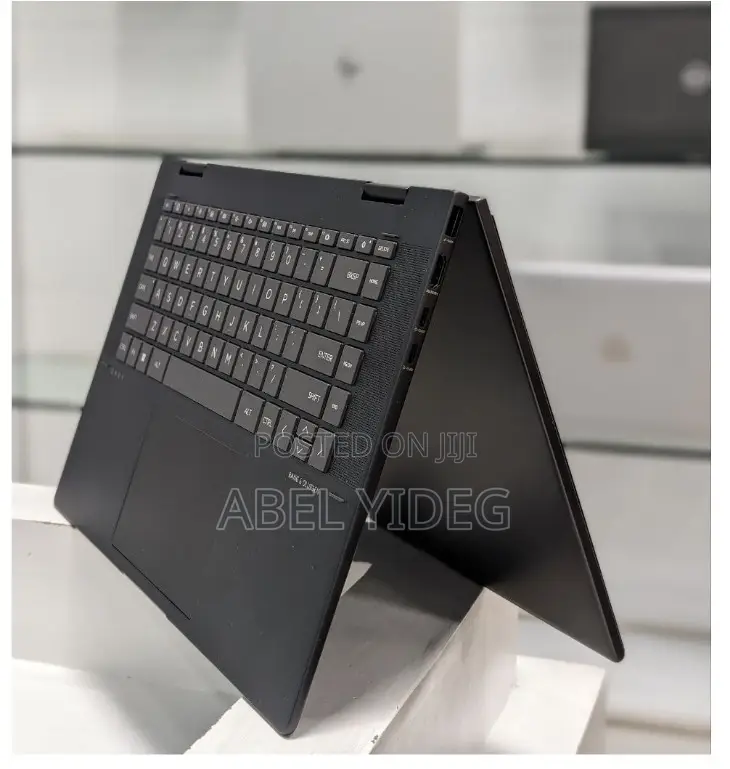 New Laptop HP Envy X360 8GB AMD Ryzen 5 SSD 512GB