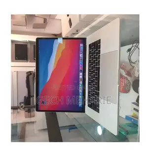 New Laptop Apple MacBook Pro 2017 16GB Intel Core i7 SSD 1T