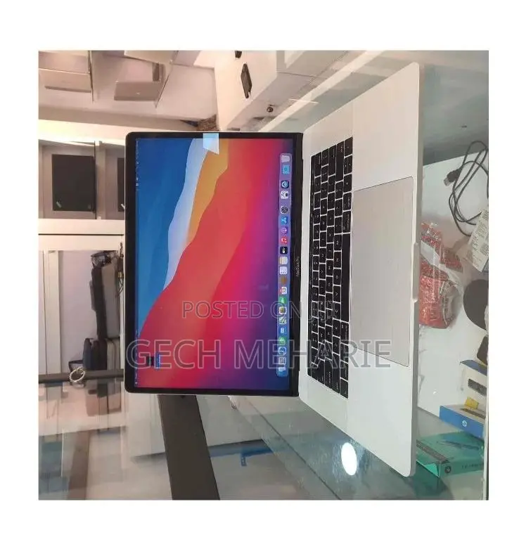 New Laptop Apple MacBook Pro 2017 16GB Intel Core i7 SSD 1T