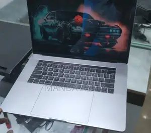 New Laptop Apple MacBook Pro 2017 16GB Intel Core I7 SSD 512GB