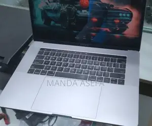 New Laptop Apple MacBook Pro 2017 16GB Intel Core I7 SSD 512GB