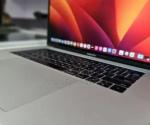 New Laptop Apple MacBook Pro 2017 16GB Intel Core I7 SSD 512GB