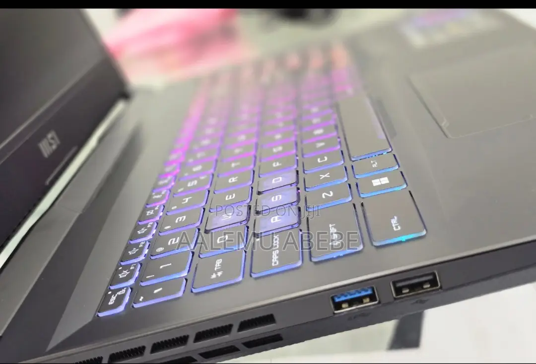 New Laptop MSI Pulse GL76 18GB Intel Core I7 SSD 1T