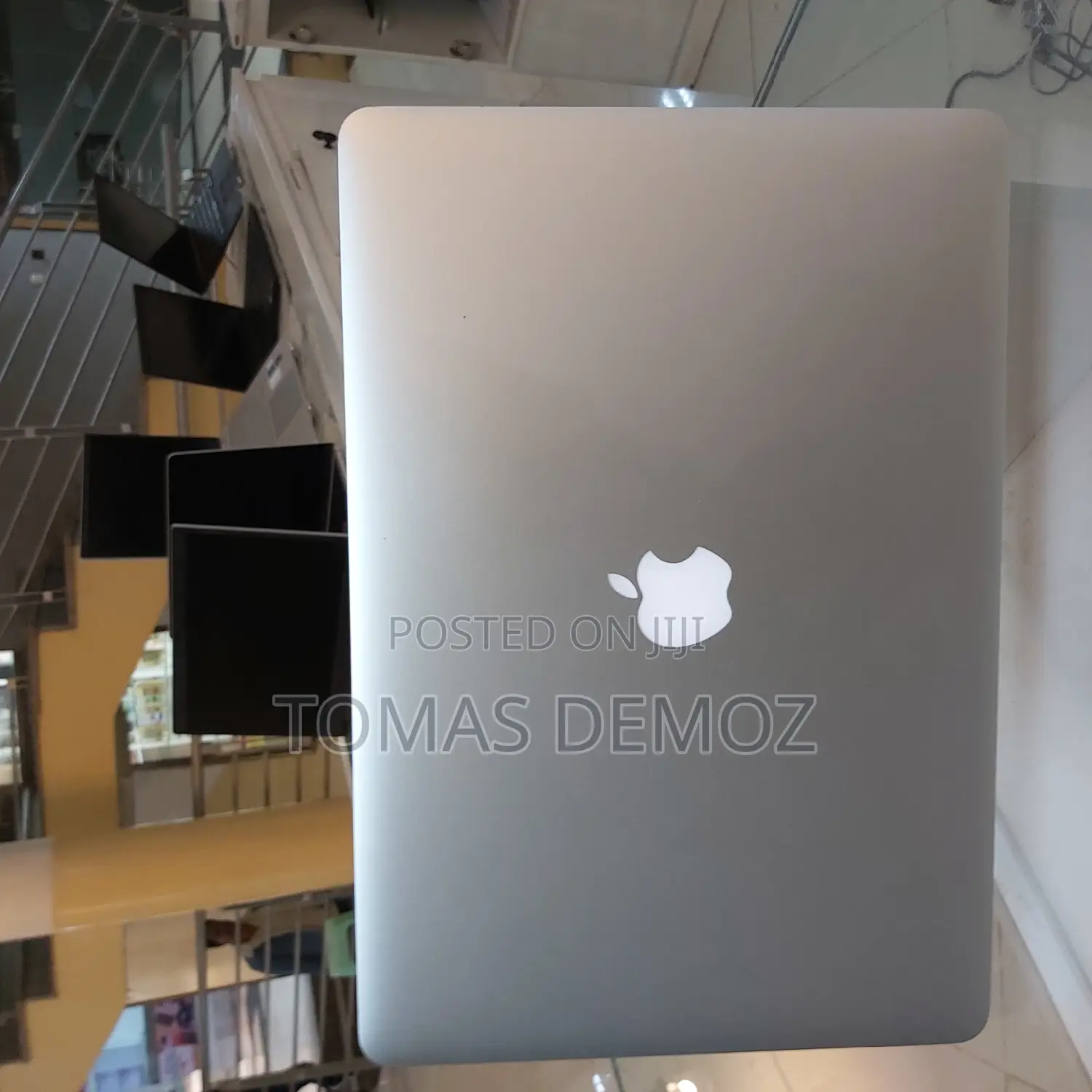 New Laptop Apple MacBook Pro 2015 16GB Intel Core I7 SSD 512GB