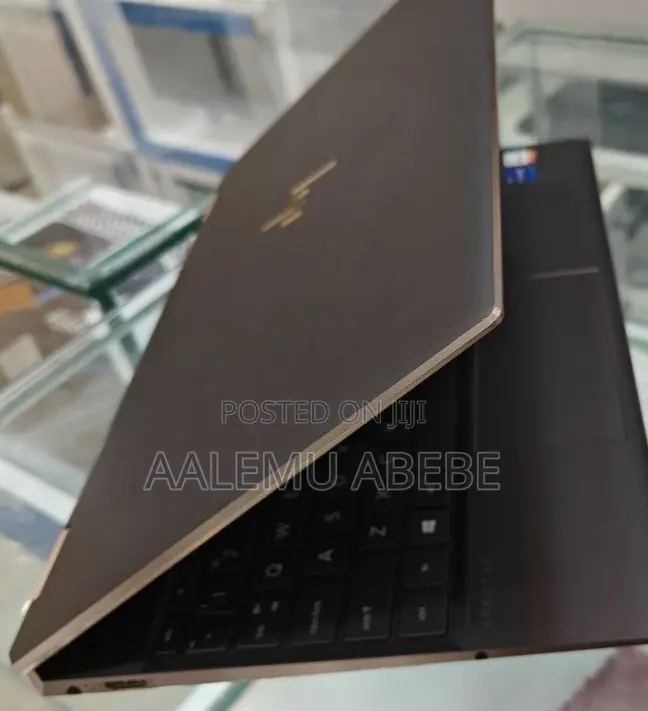 New Laptop HP Spectre X360 16GB Intel Core I7 SSD 512GB