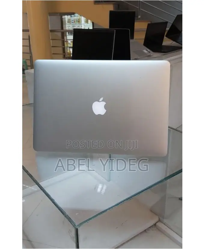New Laptop Apple MacBook Pro 2015 16GB Intel Core I7 SSD 512GB