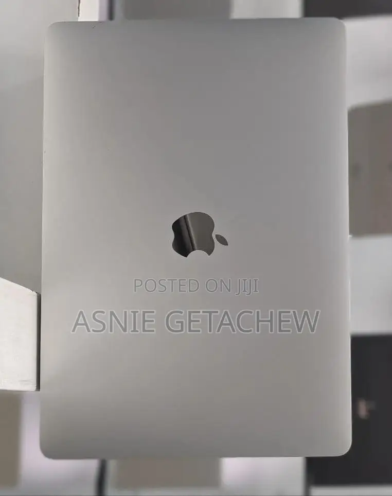 New Laptop Apple MacBook 2018 16GB Intel Core i5 SSD 512GB