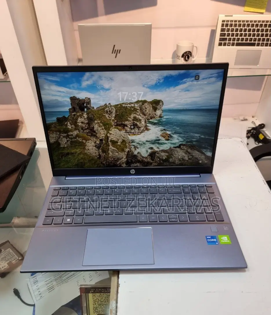 New Laptop HP Pavilion 15 16GB Intel Core I7 SSD 512GB