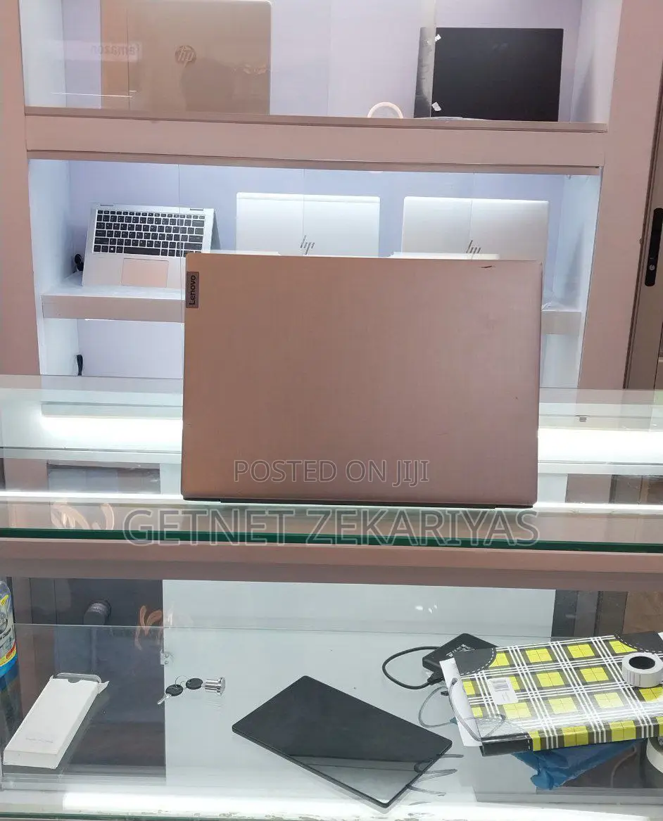 New Laptop Lenovo Ideapad 3 8GB AMD Ryzen 3 SSD 256GB