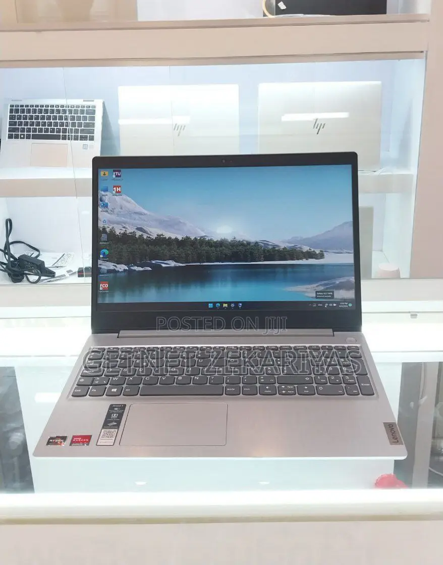 New Laptop Lenovo Ideapad 3 8GB AMD Ryzen 3 SSD 256GB