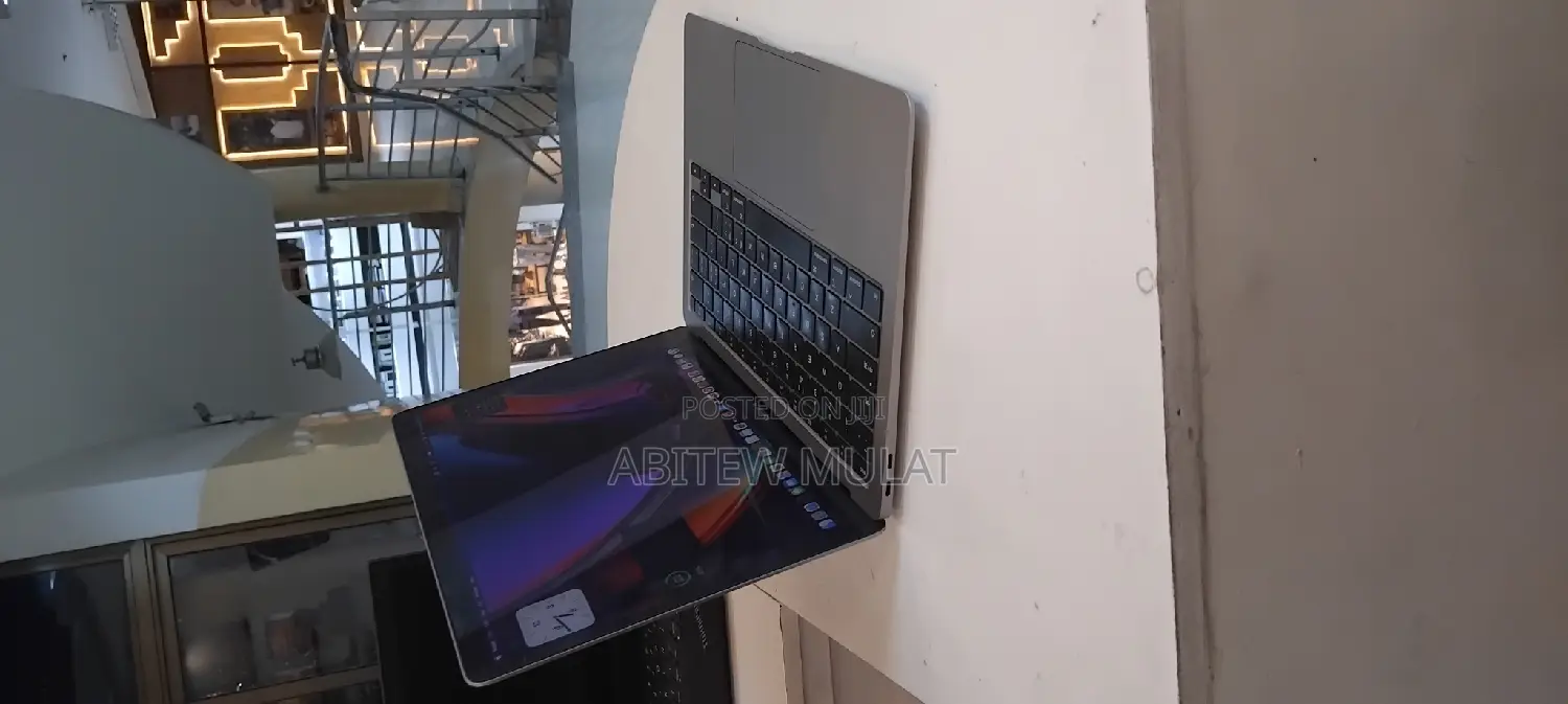 New Laptop Apple MacBook Air 2020 8GB Intel Core I3 SSD 256GB