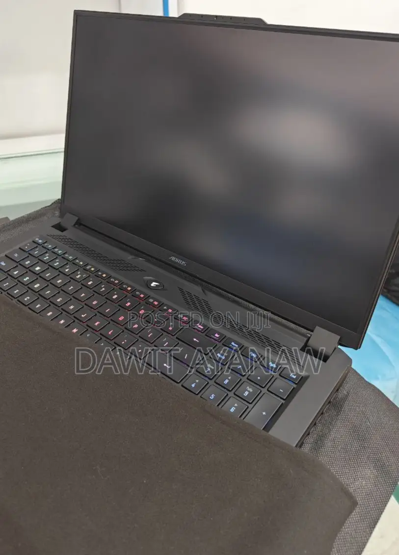New Laptop Asus 16GB Intel Core I7 SSD 1T