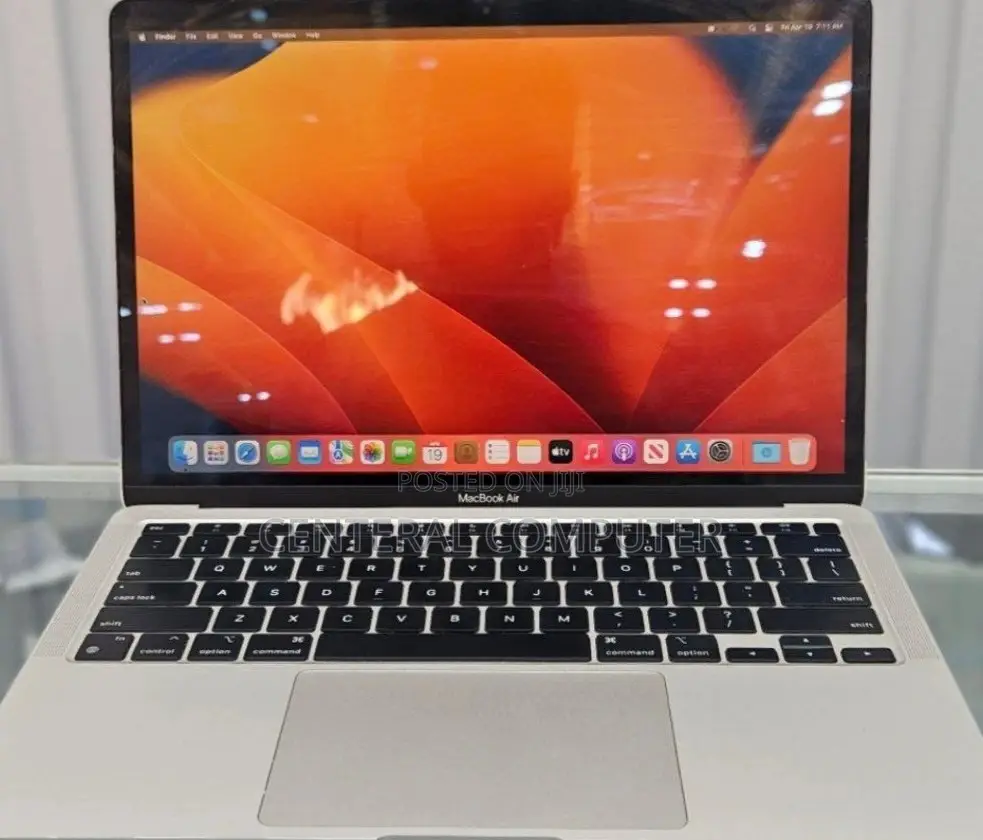 New Laptop Apple MacBook Pro M1 16GB Intel Core I7 SSD 256GB