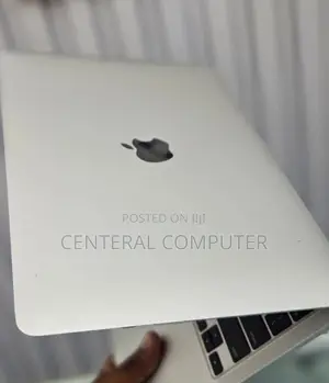 New Laptop Apple MacBook Pro M1 16GB Intel Core I7 SSD 256GB