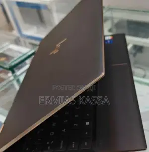 New Laptop HP Spectre X360 15 16GB Intel Core I7 SSD 512GB