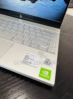 New Laptop HP Envy 13 8GB Intel Core I5 SSD 512GB