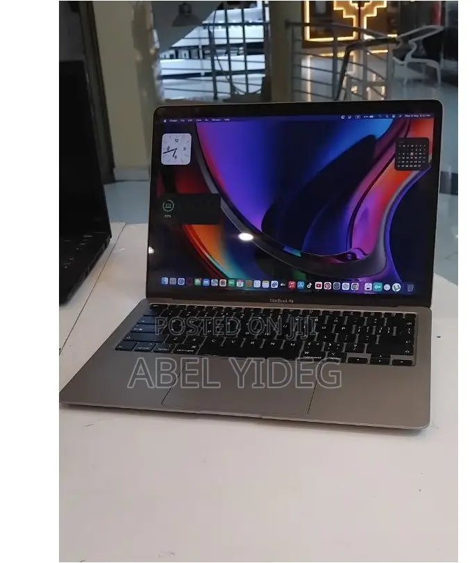 New Laptop Apple MacBook Air 2020 8GB Intel Core I3 SSD 256GB