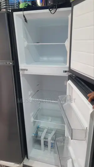 Midea 237 Refrigerator