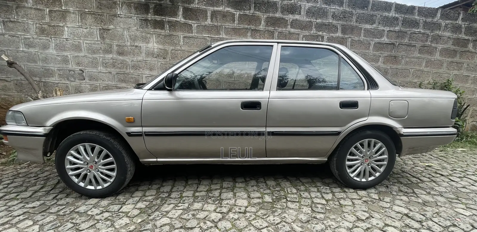 Toyota Corolla Sedan 1990 Gold