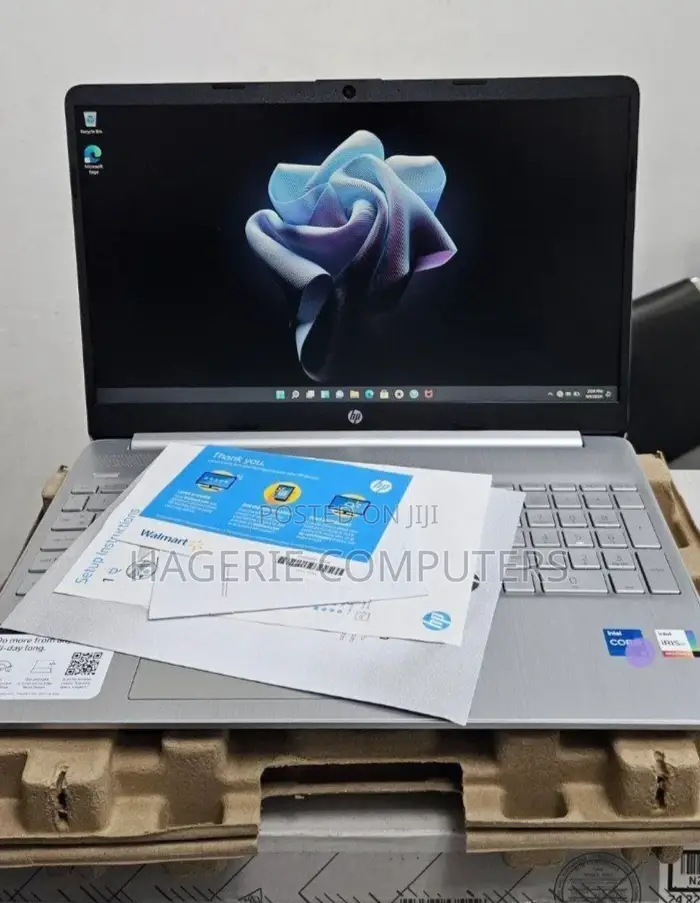 New Laptop HP Stream Notebook 16GB Intel Core I7 SSD 512GB