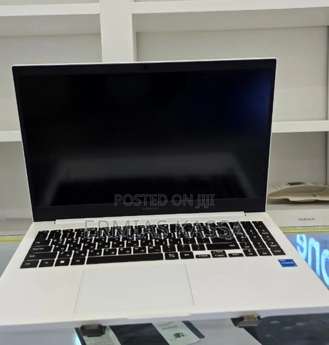 New Samsung Galaxy Book3 Pro 360 16" 16GB Intel Core I5 SSD 512GB