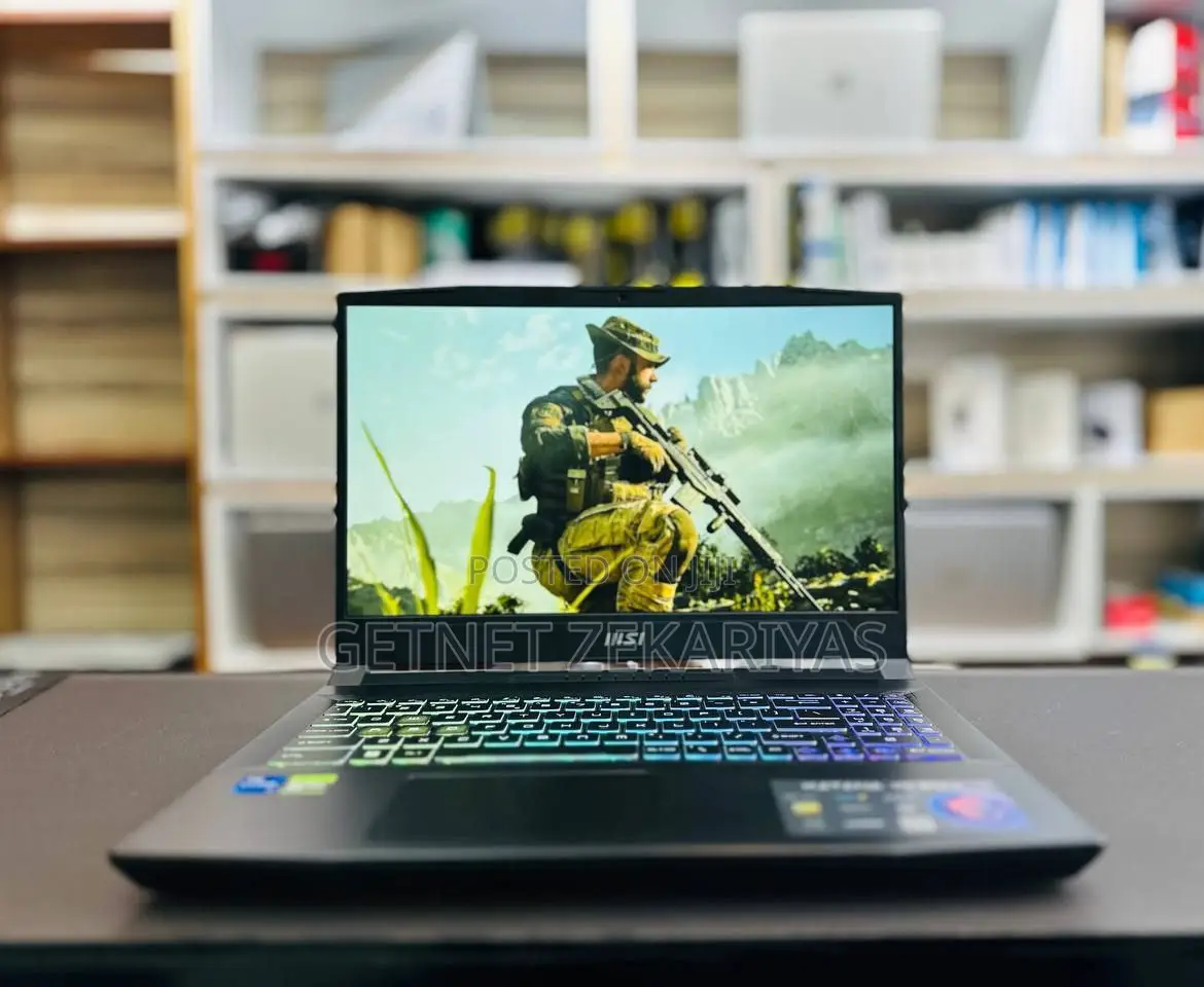 New Laptop MSI Katana 15 16GB Intel Core I7 SSD 512GB