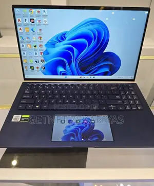 New Laptop Asus VivoBook 15 X505BA 16GB Intel Core I7 SSD 1T