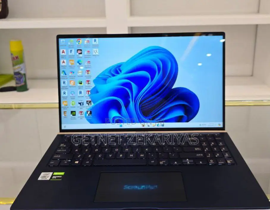 New Laptop Asus VivoBook 15 X505BA 16GB Intel Core I7 SSD 1T